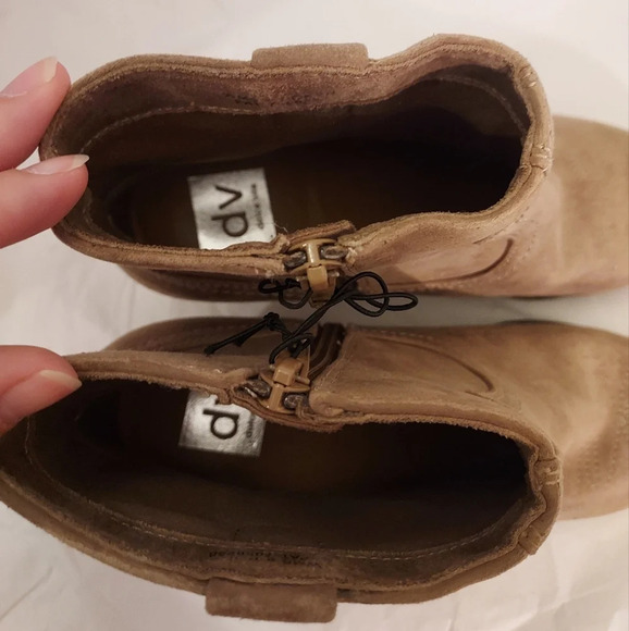 DV by Dolce Vita "Poker" Taupe Brown Western Ankle Booties in Size 9 - Picture 7 of 11